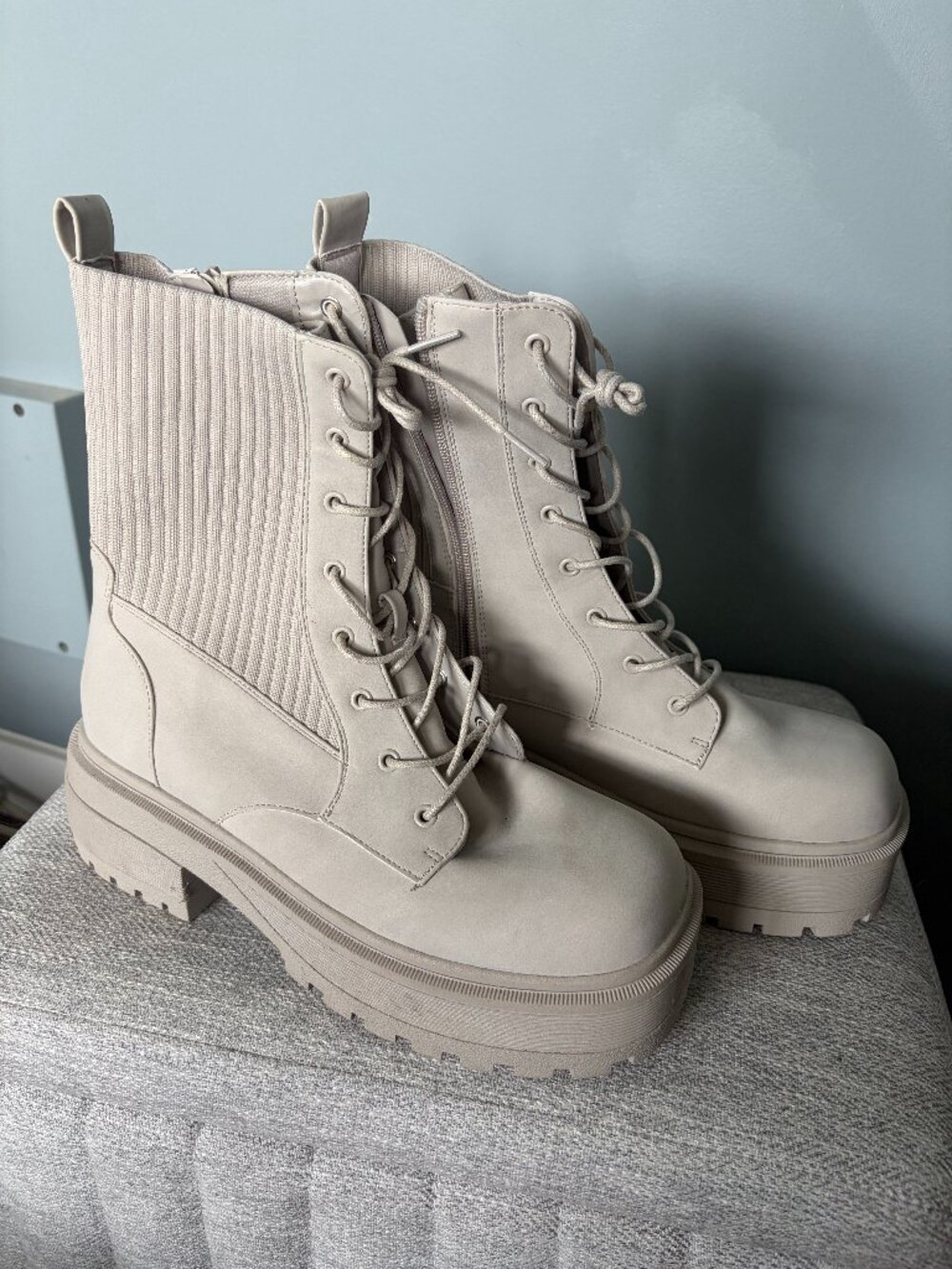 Brand New Women's Size 10 Beige Combat Boots